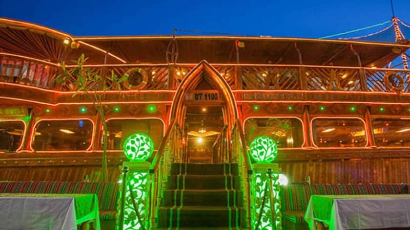 Dhow dinner cruise on Dubai creek - Boat Tours and Cruises - Image 2